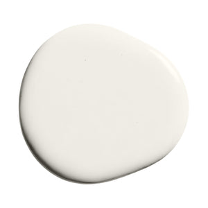 Creamy off-white paint swatch